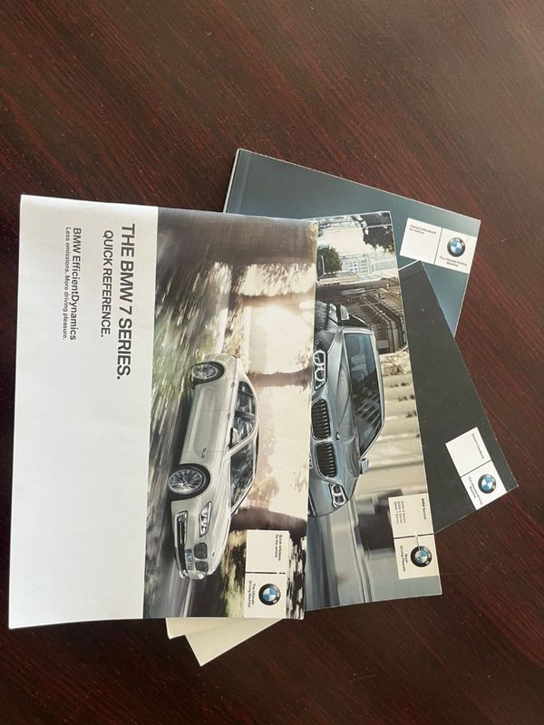 2014-BMW-7-Series-750Li-M-Sport image:20