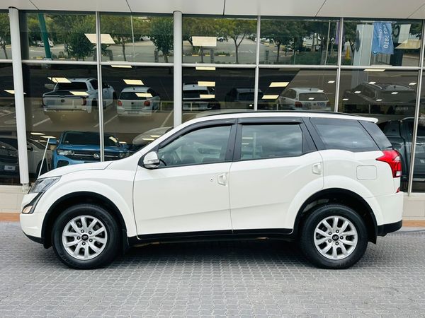 2022-Mahindra-XUV-500-22D-mHawk-7-seat-W6-Auto image:5