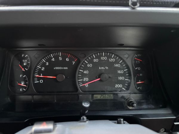 2005-Toyota-Land-Cruiser-70-45-Single-Cab image:18