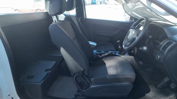 2022-Ford-Ranger-22-TDCi-XL-4x4-SuperCab image:5