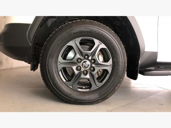 2023-Toyota-Land-Cruiser-300-V6-33-D-GR-S image:13