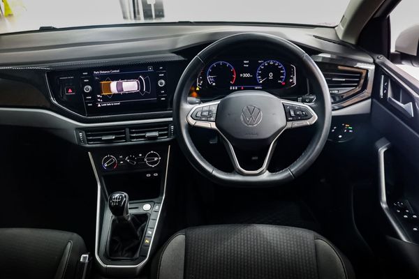 2022-Volkswagen-Polo-10-TSI-Life image:10