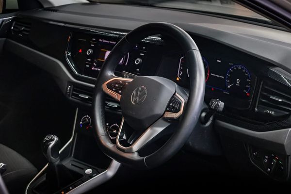 2022-Volkswagen-Polo-10-TSI-Life image:12