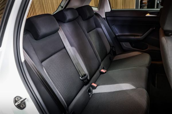 2022-Volkswagen-Polo-10-TSI-Life image:18