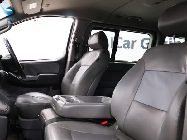 2016-Hyundai-H-1-25-CRDi-Elite-Auto image:16