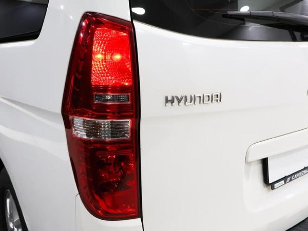 2016-Hyundai-H-1-25-CRDi-Elite-Auto image:19
