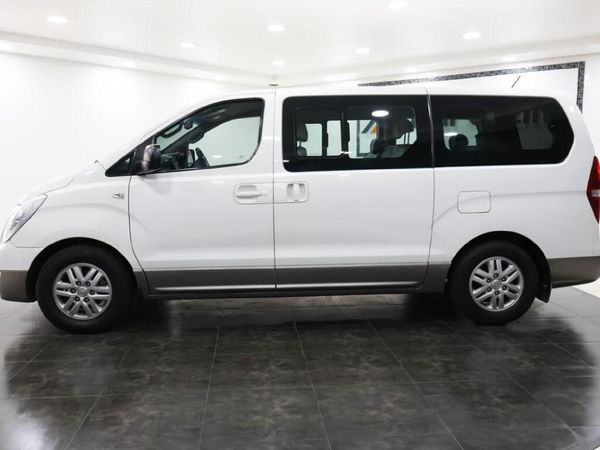 2016-Hyundai-H-1-25-CRDi-Elite-Auto image:3