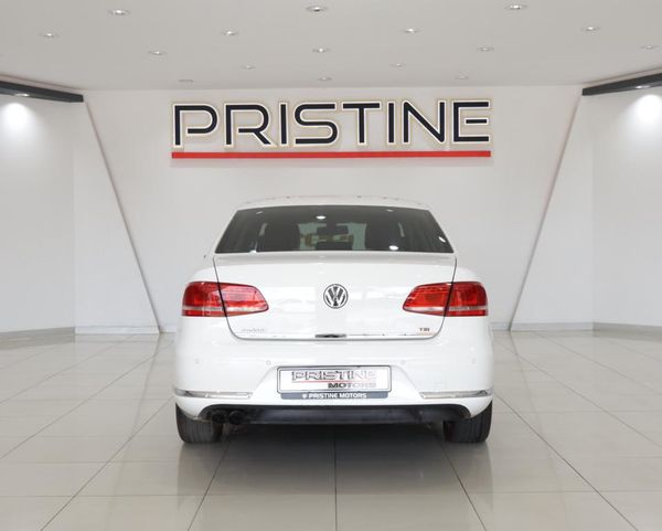 2014-Volkswagen-Passat-18-TSI-Comfortline-Auto-118kW image:4