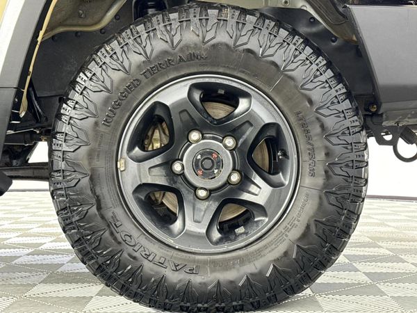 2025-Toyota-Land-Cruiser-79-28-GD-6-Single-Cab image:2