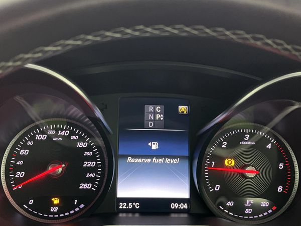 2016-Mercedes-Benz-V-Class-V-250-Bluetec-Avantgarde-Auto image:2