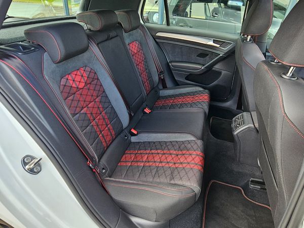 2020-Volkswagen-Golf-VII-GTI-20-TSI-Auto-TCR image:13
