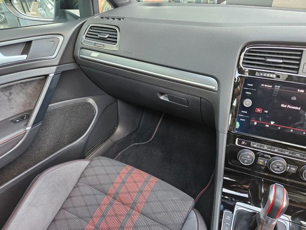 2020-Volkswagen-Golf-VII-GTI-20-TSI-Auto-TCR image:18