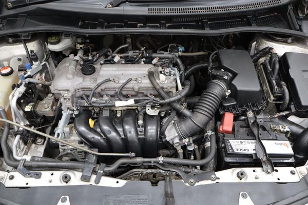 2014-Toyota-Corolla-Quest-16-Auto image:20