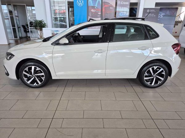 2026-Volkswagen-Polo-10-TSI-Life image:1