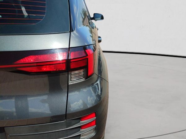2024-Hyundai-Venue-12-Motion image:11