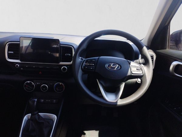 2024-Hyundai-Venue-12-Motion image:13