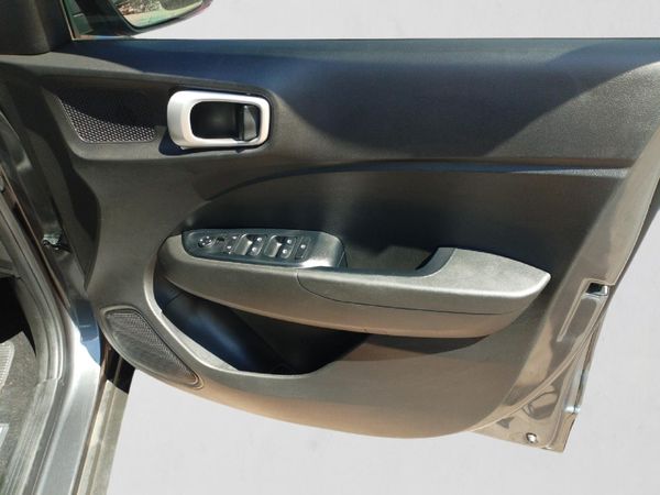 2024-Hyundai-Venue-12-Motion image:14