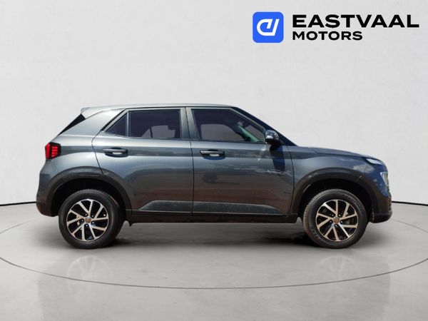 2024-Hyundai-Venue-12-Motion image:7