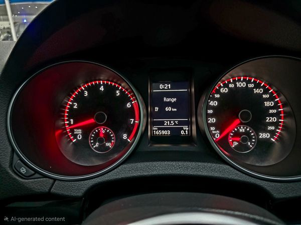 2011-Volkswagen-Golf-VI-GTI-20-TSI image:18