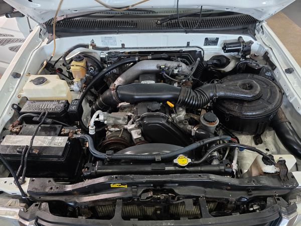 2004-Toyota-Hilux-30-KZ-TE-Raider-Raised-Body-Double-Cab image:11