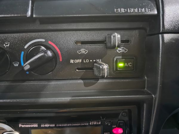 2004-Toyota-Hilux-30-KZ-TE-Raider-Raised-Body-Double-Cab image:13