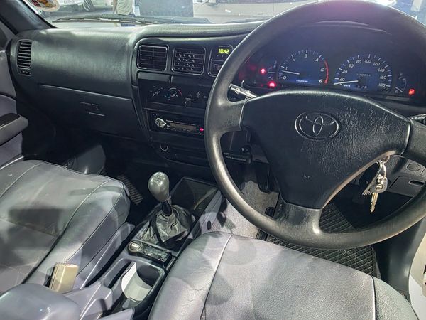 2004-Toyota-Hilux-30-KZ-TE-Raider-Raised-Body-Double-Cab image:4