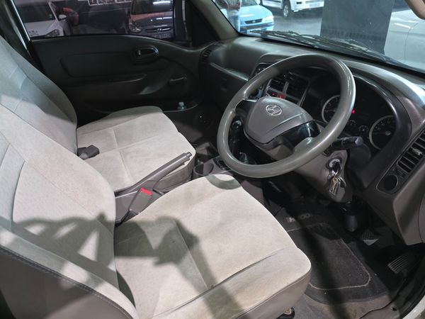 2016-Hyundai-H100-Bakkie-26D-Dropside image:3