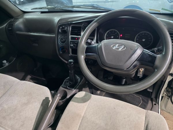 2016-Hyundai-H100-Bakkie-26D-Dropside image:4