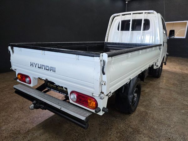 2016-Hyundai-H100-Bakkie-26D-Dropside image:8