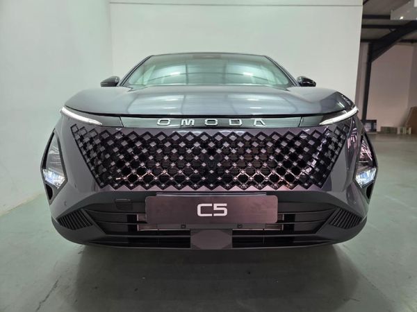 2026-Omoda-C5-15T-Luxury-X image:1