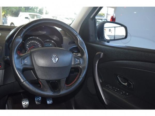 2016-Renault-Megane-IV-12T-GT-Line-5-dr image:10