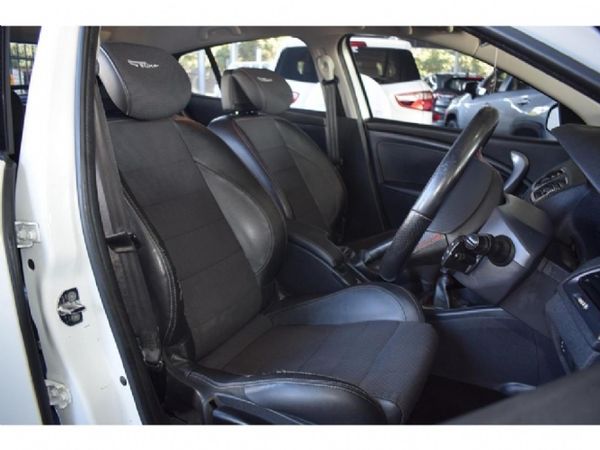 2016-Renault-Megane-IV-12T-GT-Line-5-dr image:7