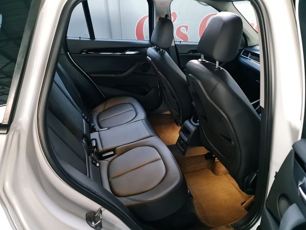 2018-BMW-X1-sDrive20d-Auto image:16