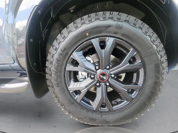 2026-Isuzu-D-Max-30-DDI-V-Cross-HR-Auto-Double-Cab image:10
