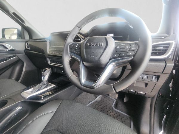 2026-Isuzu-D-Max-30-DDI-V-Cross-HR-Auto-Double-Cab image:16