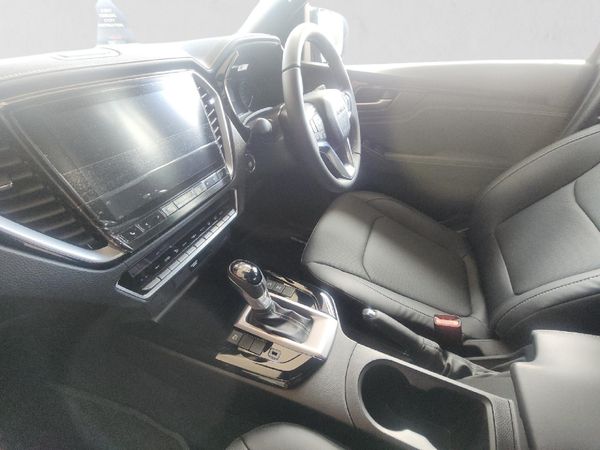 2026-Isuzu-D-Max-30-DDI-V-Cross-HR-Auto-Double-Cab image:17
