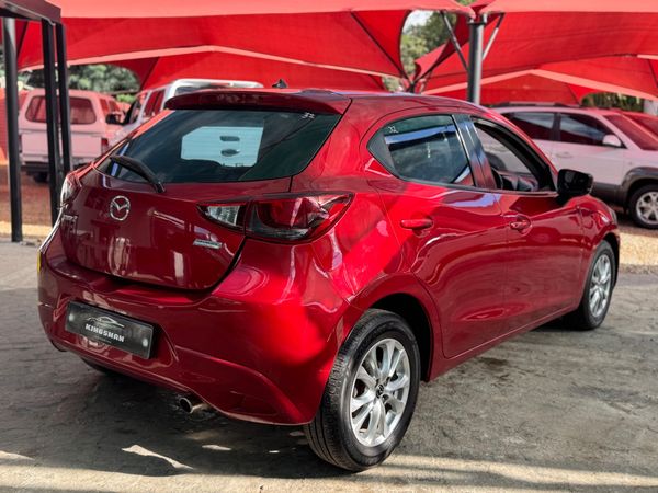 2017-Mazda-2-15-Active-5-dr image:3