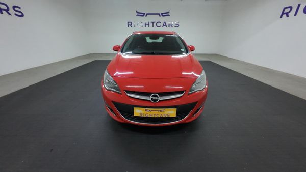 2013-Opel-Astra-16T-Sport-5-dr image:1