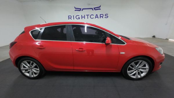 2013-Opel-Astra-16T-Sport-5-dr image:2