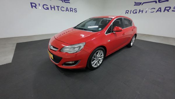 2013-Opel-Astra-16T-Sport-5-dr image:7