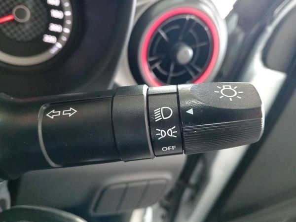 2025-Hyundai-Grand-i10-12-Motion-Auto image:17