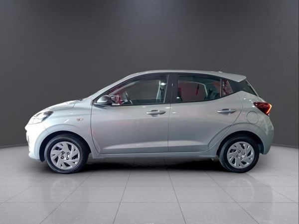 2025-Hyundai-Grand-i10-12-Motion-Auto image:3