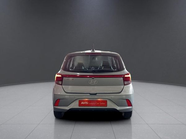 2025-Hyundai-Grand-i10-12-Motion-Auto image:5