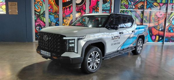 2026-LDV-Terron-9-25D-Flagship-4x4-Double-Cab-Auto image:2