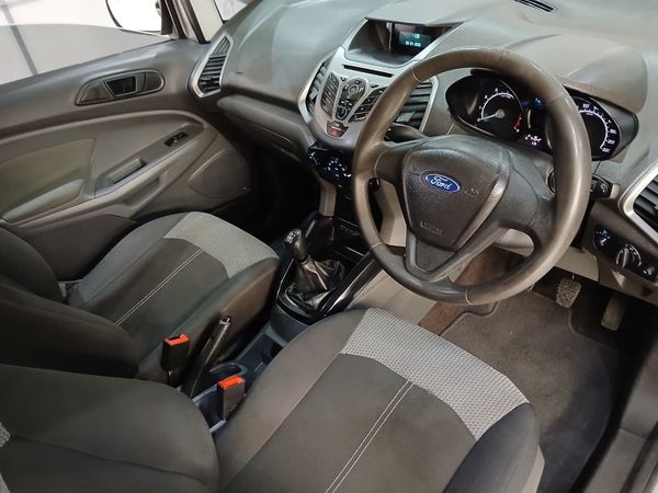 2015-Ford-EcoSport-15-TiVCT-Ambiente image:10