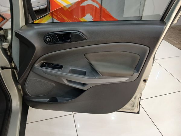 2015-Ford-EcoSport-15-TiVCT-Ambiente image:11