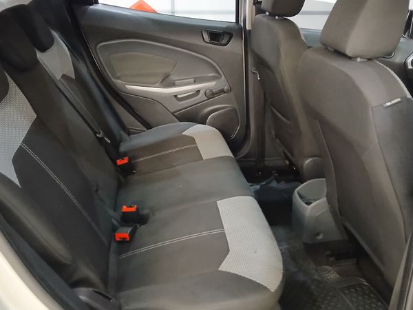 2015-Ford-EcoSport-15-TiVCT-Ambiente image:6