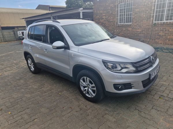 2015-Volkswagen-Tiguan-14-TSI-Trend-Fun-4Motion image:1