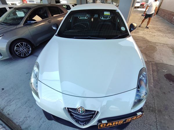 2016-Alfa-Romeo-Giulietta-Quadra-Coarse-number-61-off-100-built image:2