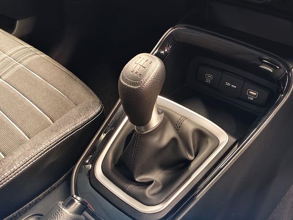 2026-Kia-Sonet-15-LS image:9